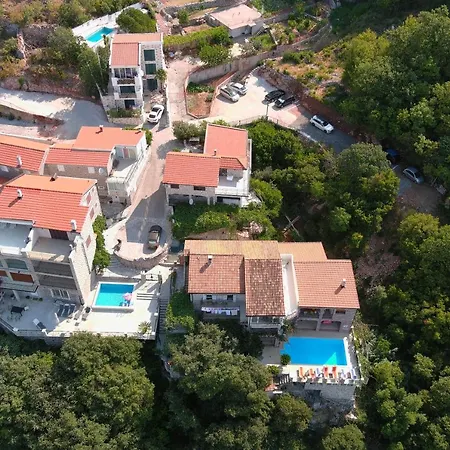Cucuk * Budva