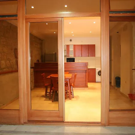 Apartament Cucuk *